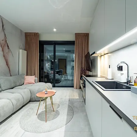 Towarowa Towers Atelier *