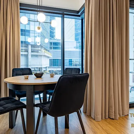 Towarowa Towers Atelier