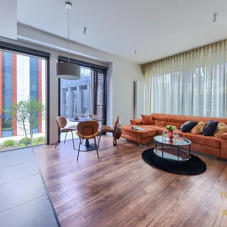 Towarowa Towers Atelier Apartamento